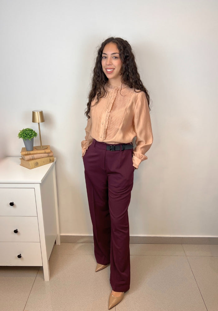 Pantalón Recto con Detalle Correa